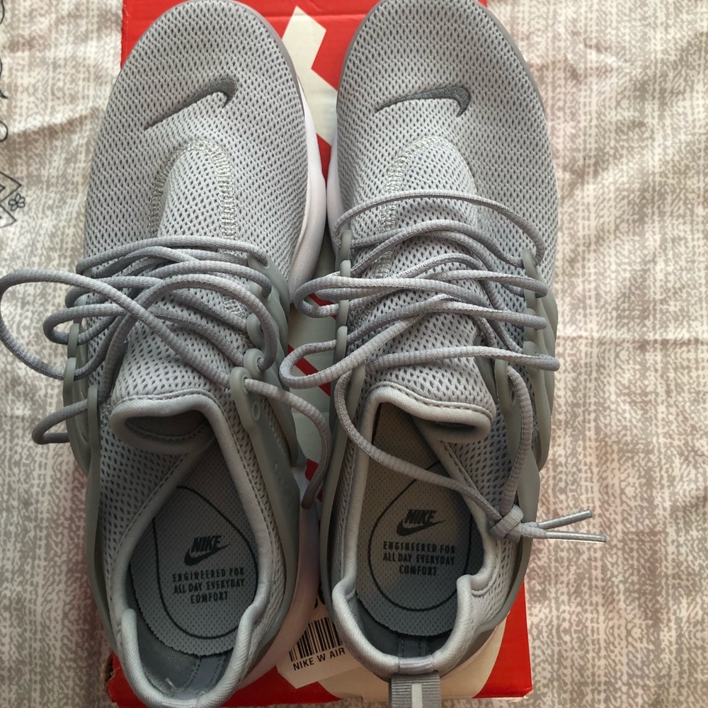 NIB Nike air presto wolf grey running shoe sz 10